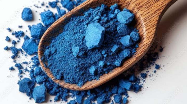 Blauwe nila bij huidproblemen: kalmerend, zuiverend en 100% natuurlijk.