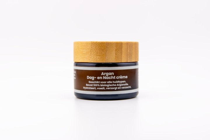 Argan dag- en nachtcrème – natuurlijke handgemaakte gezichtscrème met arganolie voor voeding en hydratatie. 