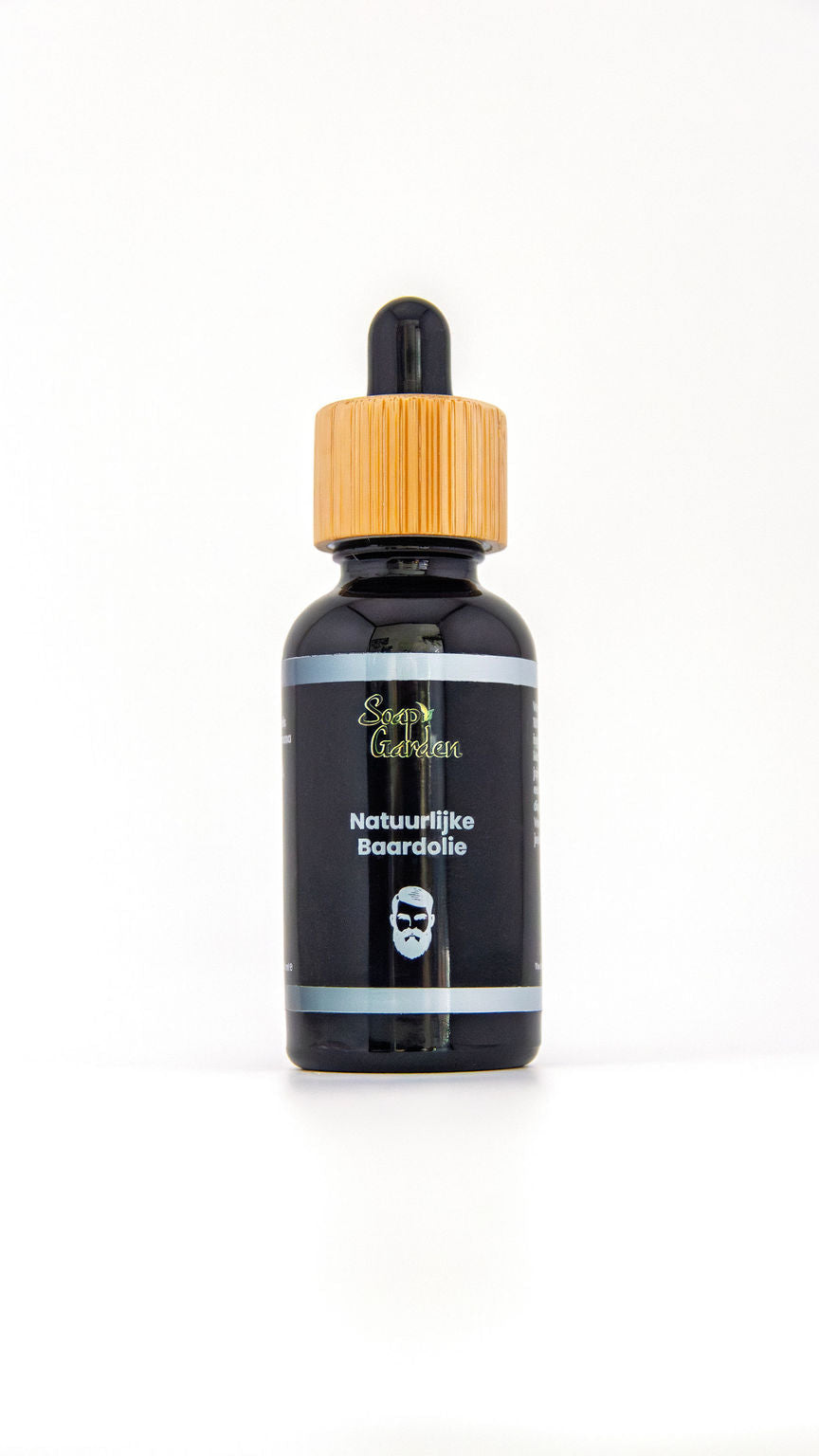 100% natuurlijke baardolie verrijkt met arganolie, jojoba en zoete amandelolie voor een zachte, volle en glanzende baard, tegen jeuk en baardroos